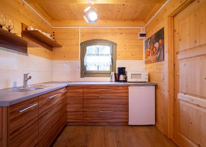 Chatki U Stefana Сasa de vacaciones Zastan