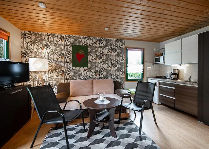 Chatki U Stefana Сasa de vacaciones Zastan